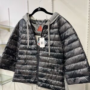 Camo/grey size, small and medium or available quilted and knit puffer jacket